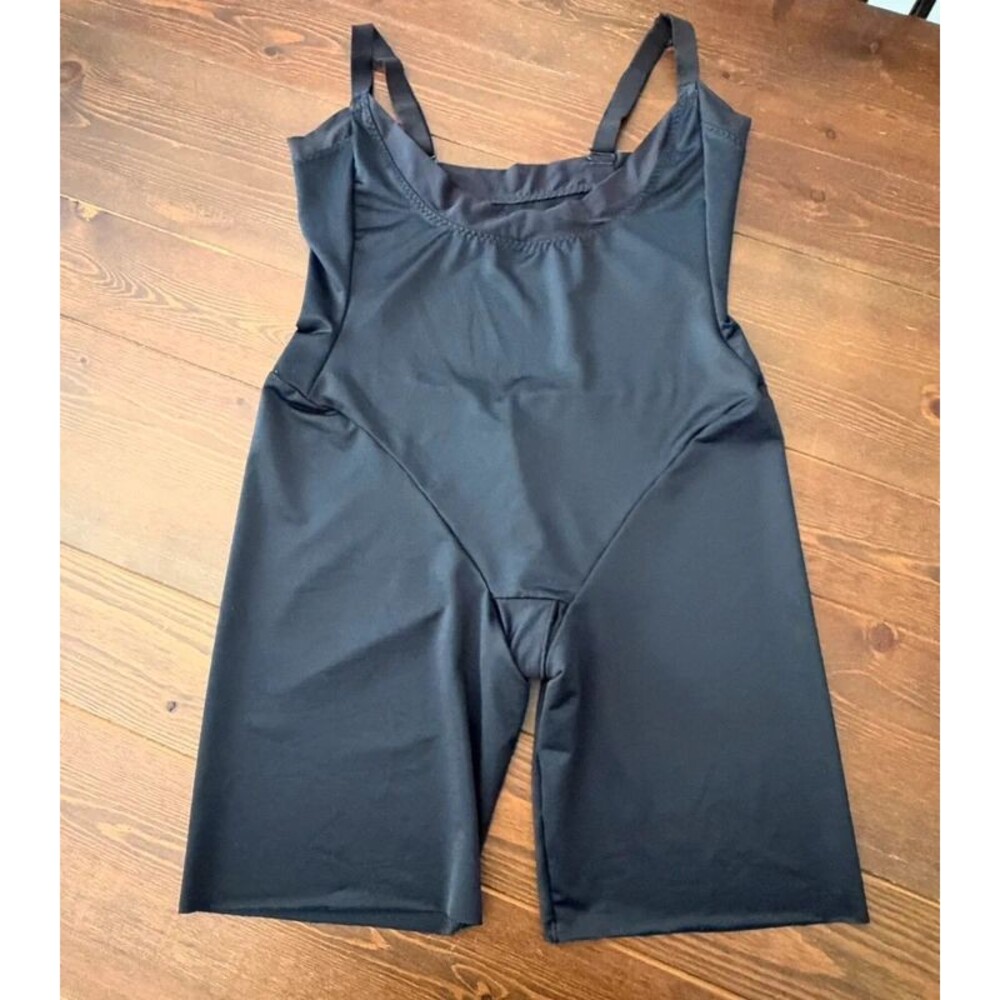 Black Shapewear bodysuit size large - cellulite control